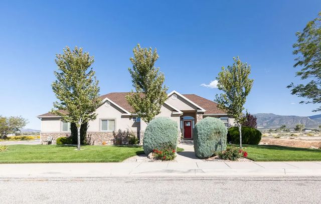 4262 N 2325 W, Cedar City
