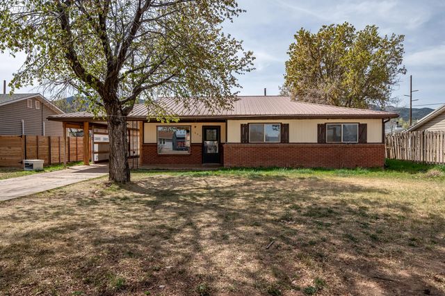 583 W Center St, Parowan
