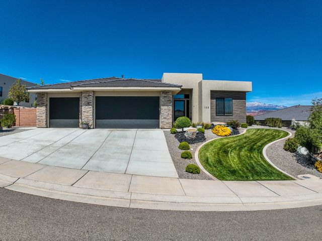 186 Megozzo Dr, St George