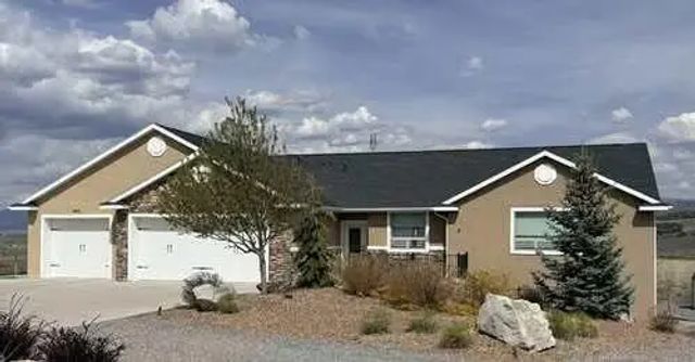 995 S 230 E, Panguitch