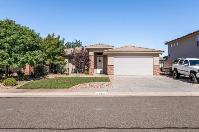 5932 S Kastra Ln, St George