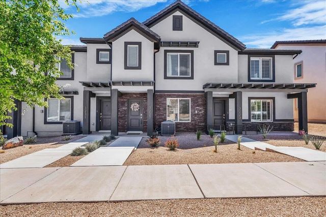 3227 E Elkhorn Ln, Washington