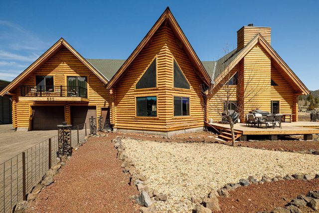680 W Arrowhead Dr, Panguitch