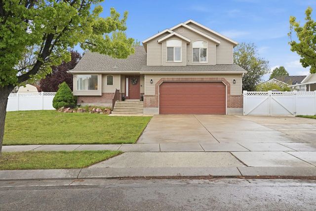 4975 Mcginnis Ln, West Jordan