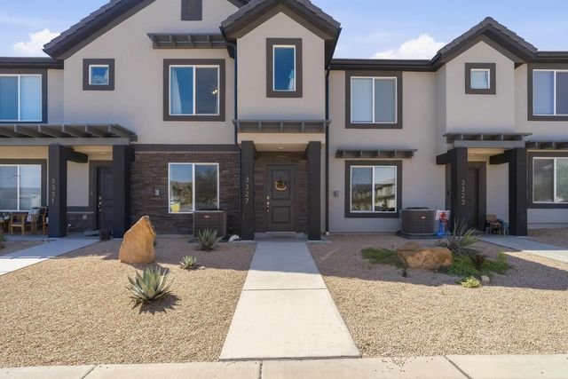 3327 E Elkhorn Ln, Washington