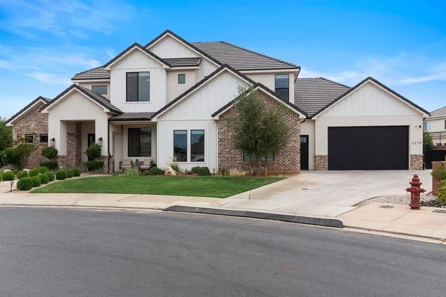 2278 E Tawny Ridge Cir, St George
