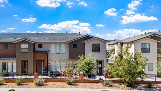 2723 E Gray Birch Dr, St George