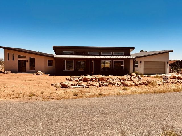 240 N 250 W, Torrey