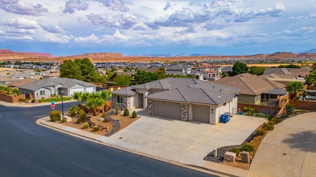 2768 E Rasmussen Dr, St George
