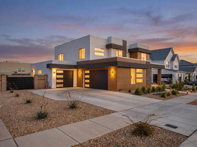552 W Canyon Pine Dr, St George