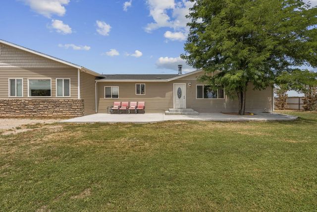 2746 W 5325 N, Cedar City