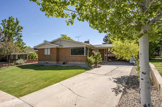 437 Circleway Dr, Cedar City