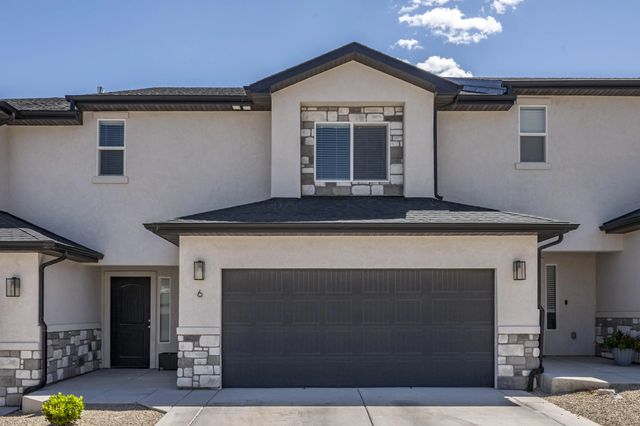668 E Fiddlers Canyon Dr 6, Cedar City