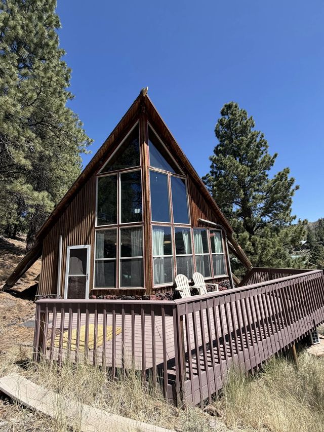267 N Ipson Creek Dr, Panguitch