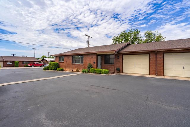 54 E 300 S 7, St George