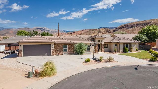 681 N 75 E, La Verkin