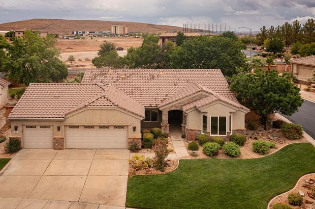 4475 S Round Hill Dr, St George