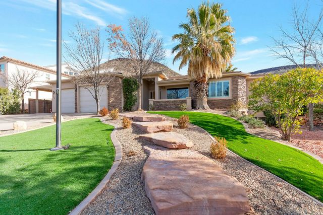 304 N Stone Mountain Dr, St George