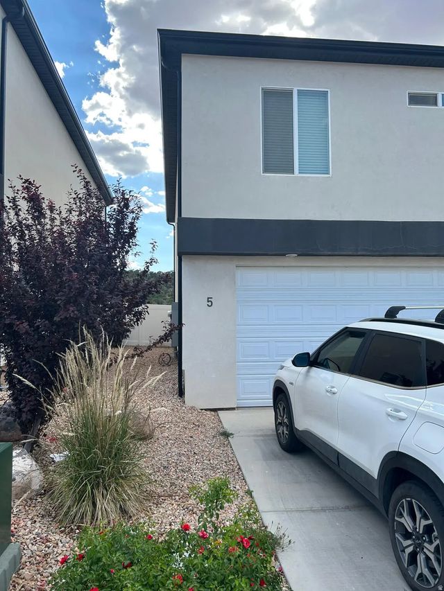 2875 W Cody Dr Unit 5, Cedar City