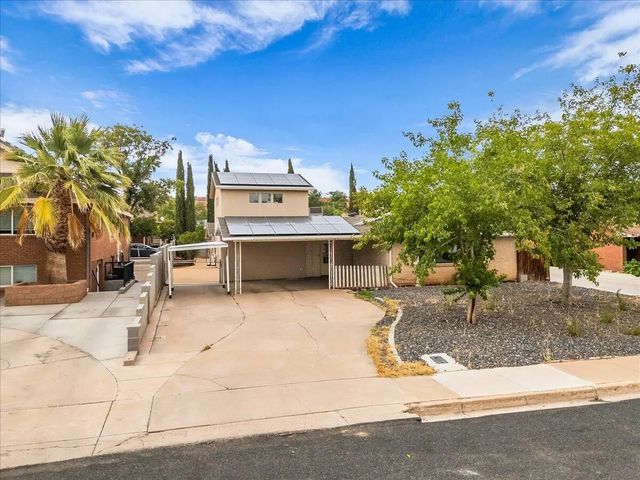 345 E 400 S, St George