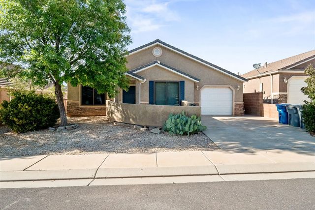 23 E 450 St N, La Verkin