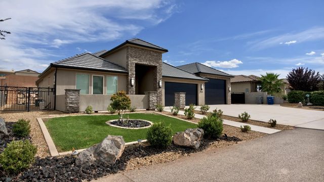 3265 S Camino Real, Washington