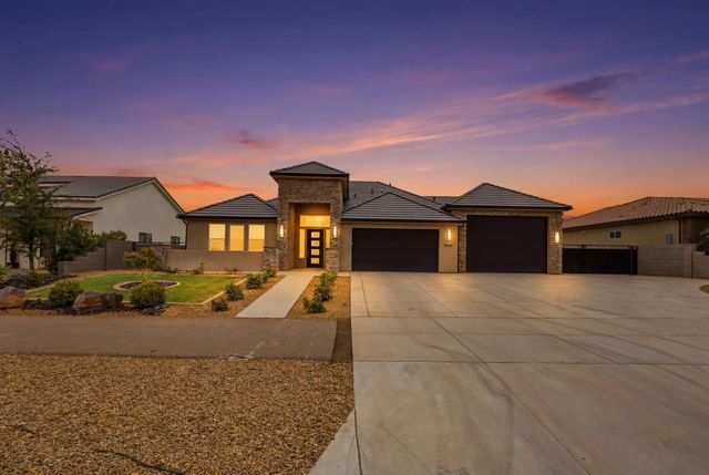 3265 S Camino Real, Washington