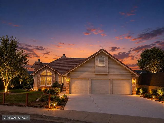 606 W Greens Lake Dr, Cedar City