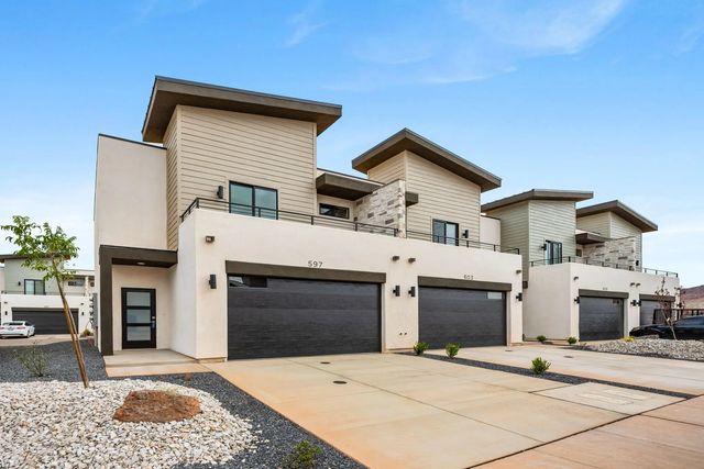 4114 S 545 E 38, Washington