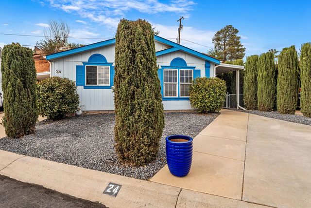 2721 E Riverside Dr Unit 24, St George