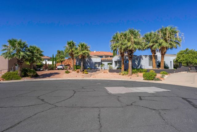 301 N Fairway Cir, Washington