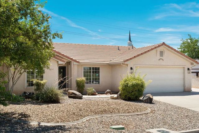 1204 Willow Dr, St George