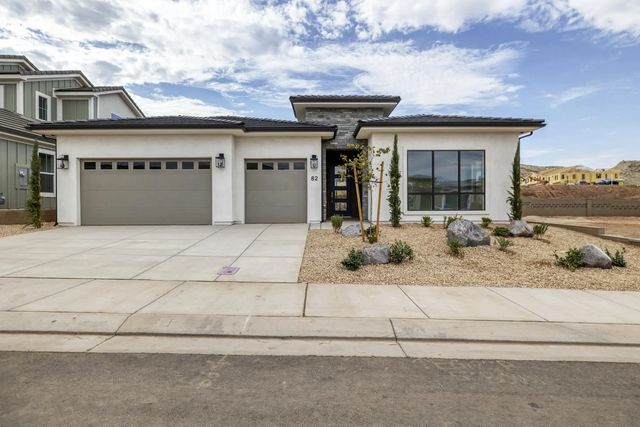 82 E Milan Ln, St George