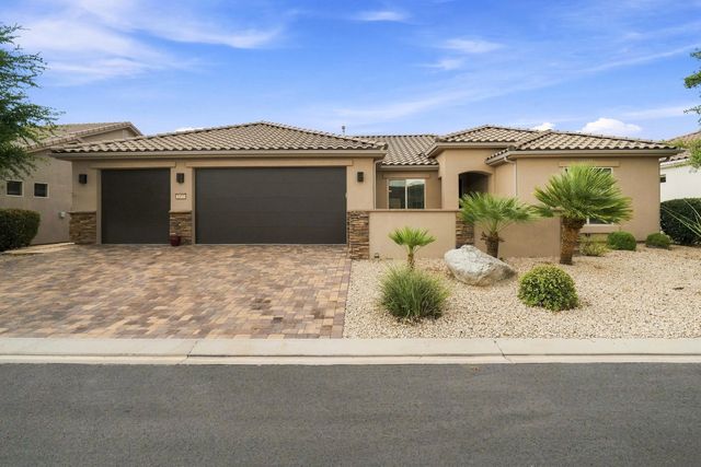 1453 Heatherglen Dr, St George