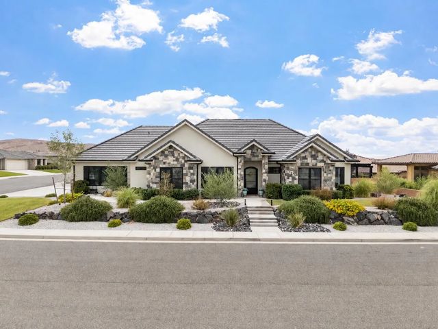 1876 N Mountain View Dr, Washington