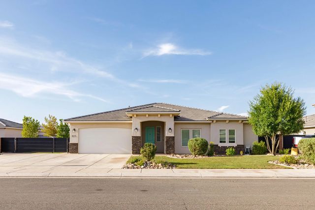 3275 E Sugar Maple Dr, St George
