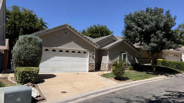 351 S Valley View Dr 27, St George