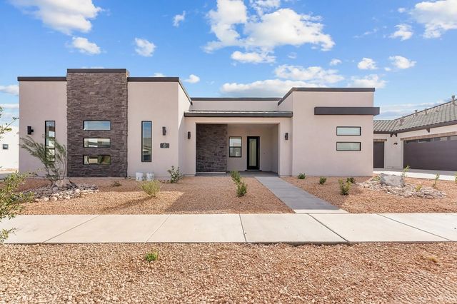 707 W Spring Lily Dr, St George