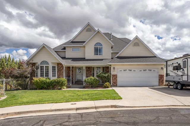 2377 W Beacon Cir, Cedar City