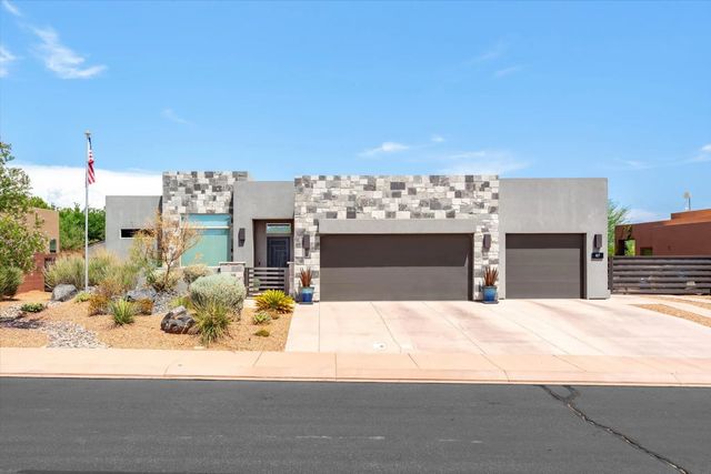 67 S 495 W, Ivins