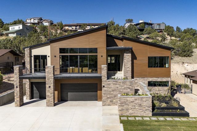 106 S 1650 W, Cedar City