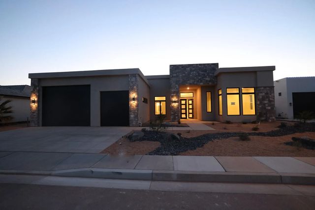 3736 S Mckenzie Ln 140, Washington