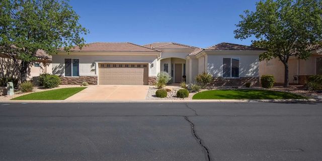1720 Spirit Walker Dr, St George