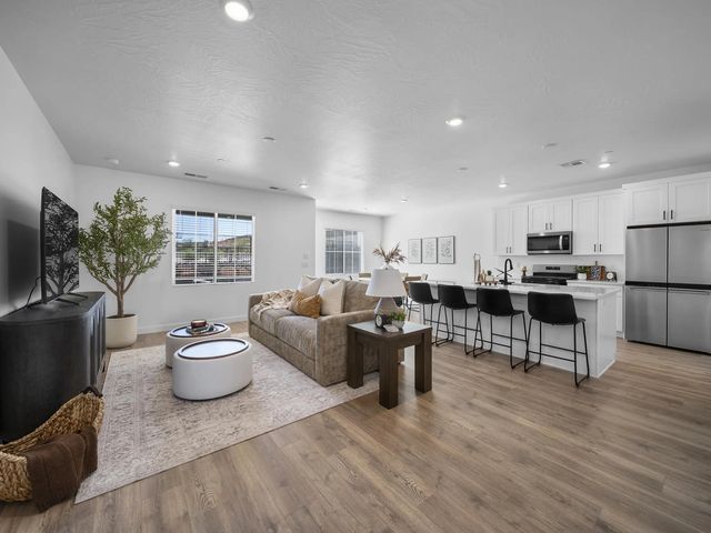 1712 S Viewcrest Dr 3085, Washington
