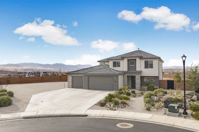 1501 E Mountain Trail, St George