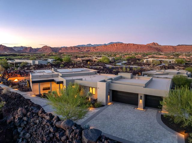 2241 N Tacheene Dr, St George
