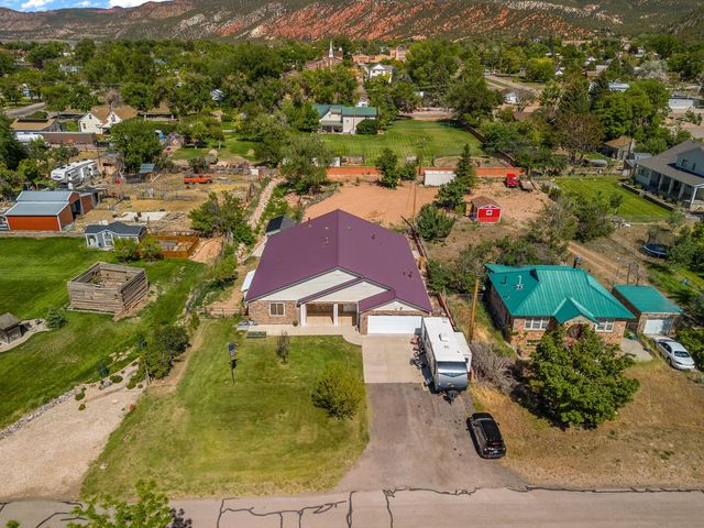 45 S 300 W, Parowan