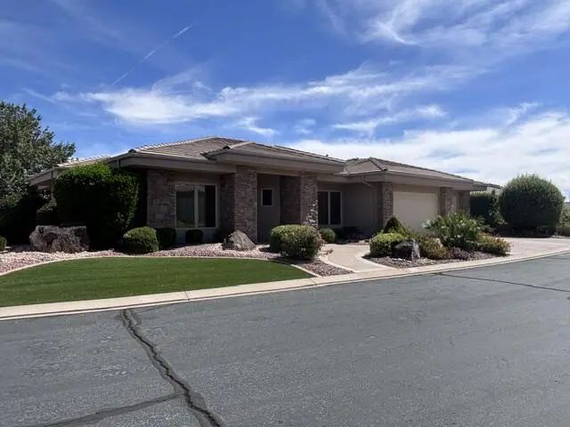 884 W South Links Dr, Washington