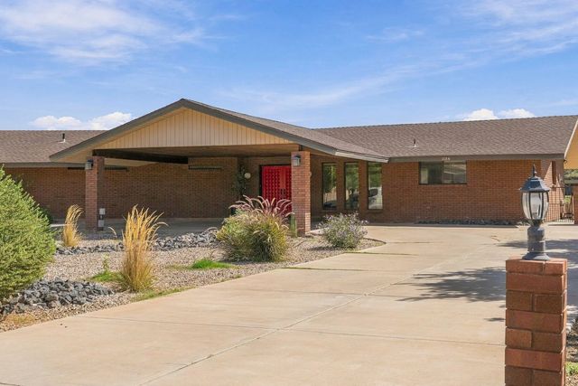 1125 W Goldenrod Cir, St George