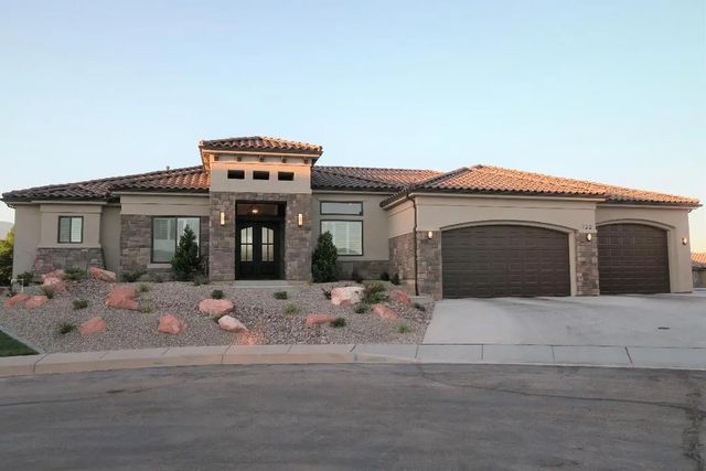 722 W 1545 North Cir, Washington